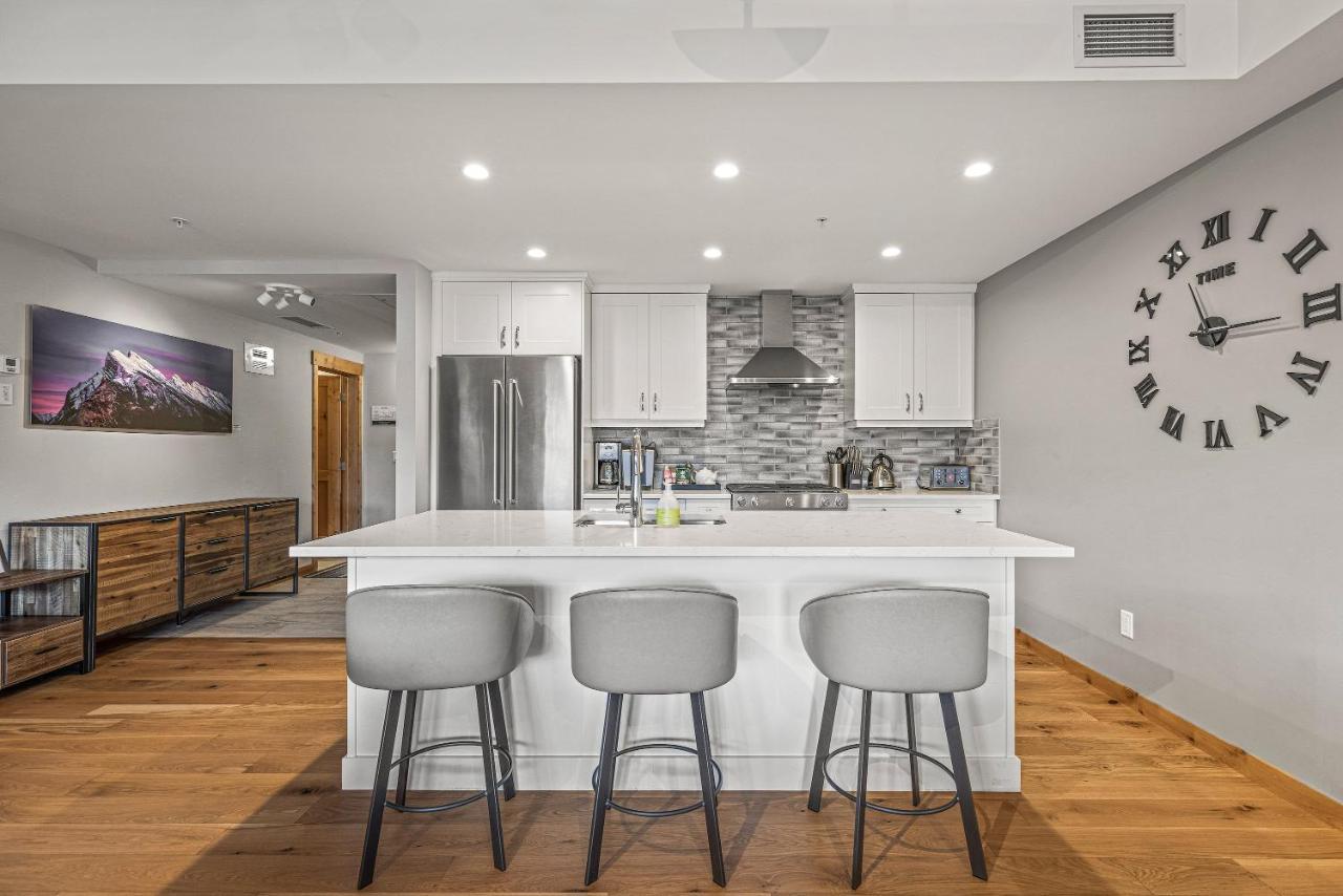 Spring Creek Condo By Canadian Rockies Vacation Rentals Κάνμορ Εξωτερικό φωτογραφία